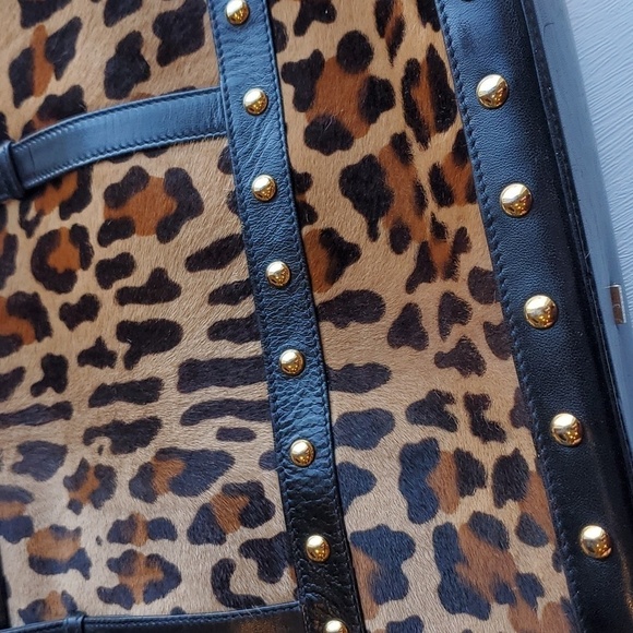 St. John Gold Chain Studded Leopard PonyHair Leather Shoulder Bag Purse Like New - Picture 13 of 14